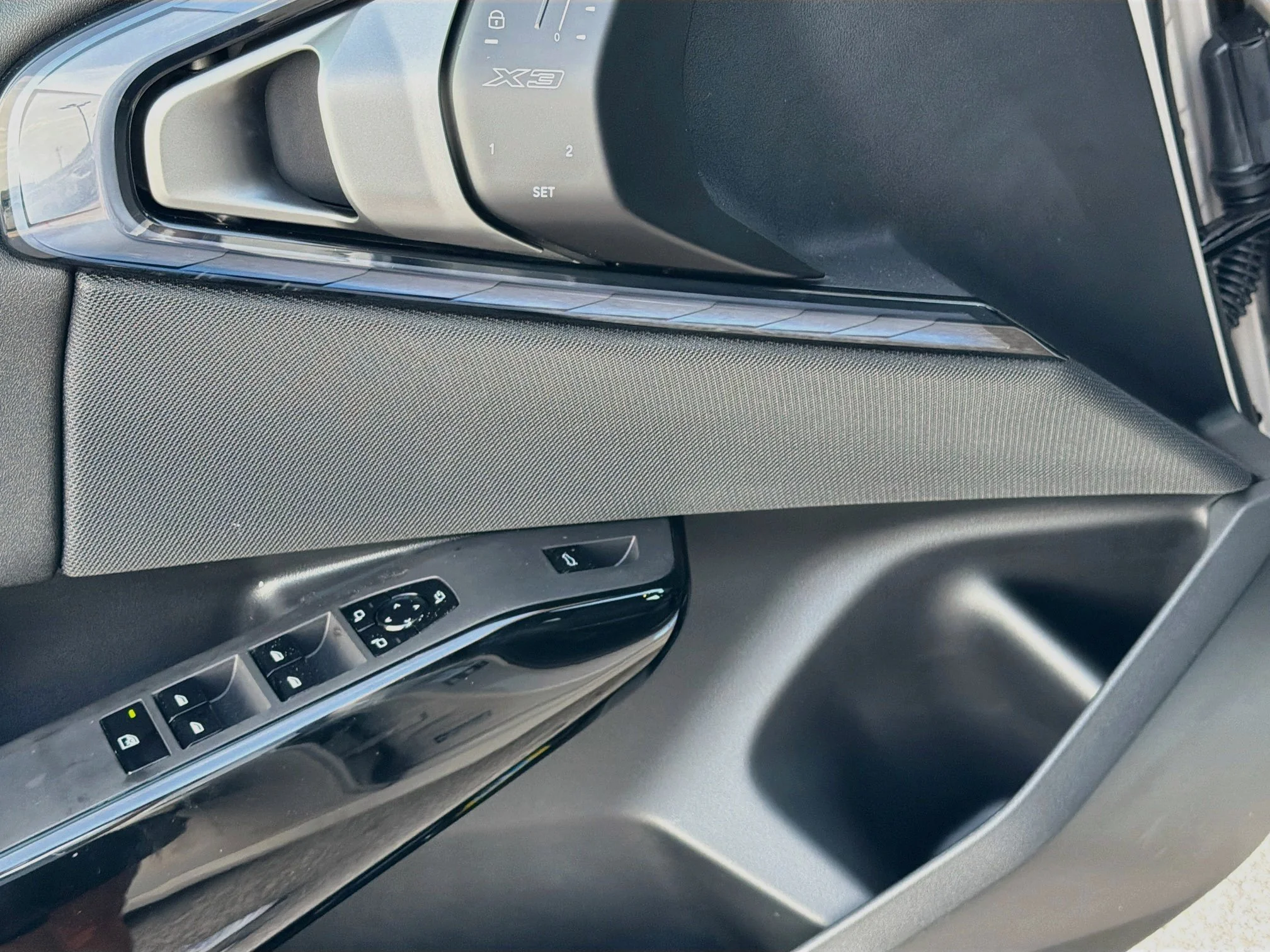 New 2026 Dune Grey Metallic BMW 30 xDrive image 23
