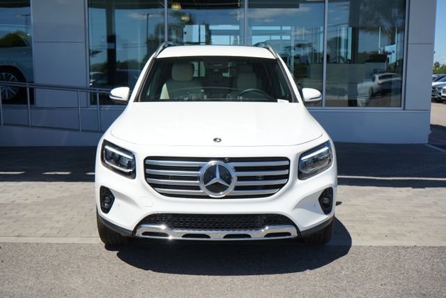 Certified Used 2025 White Mercedes-Benz GLB 250 image 3