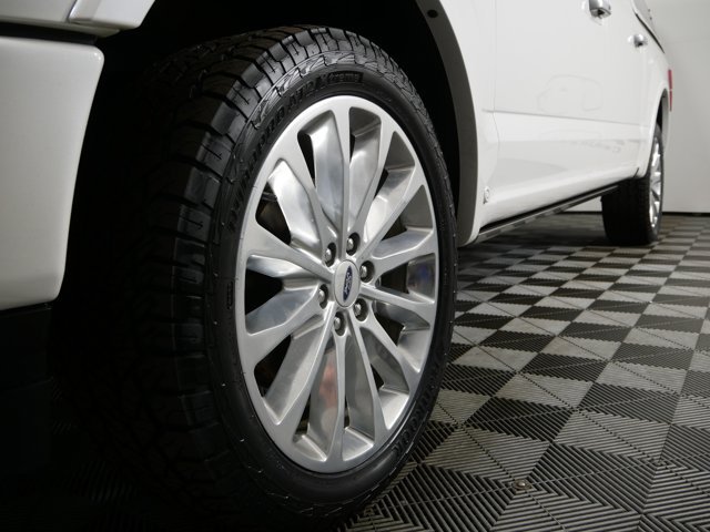 Used 2018 White Platinum Metallic Tri-Coat Ford Crew Cab Limited image 2