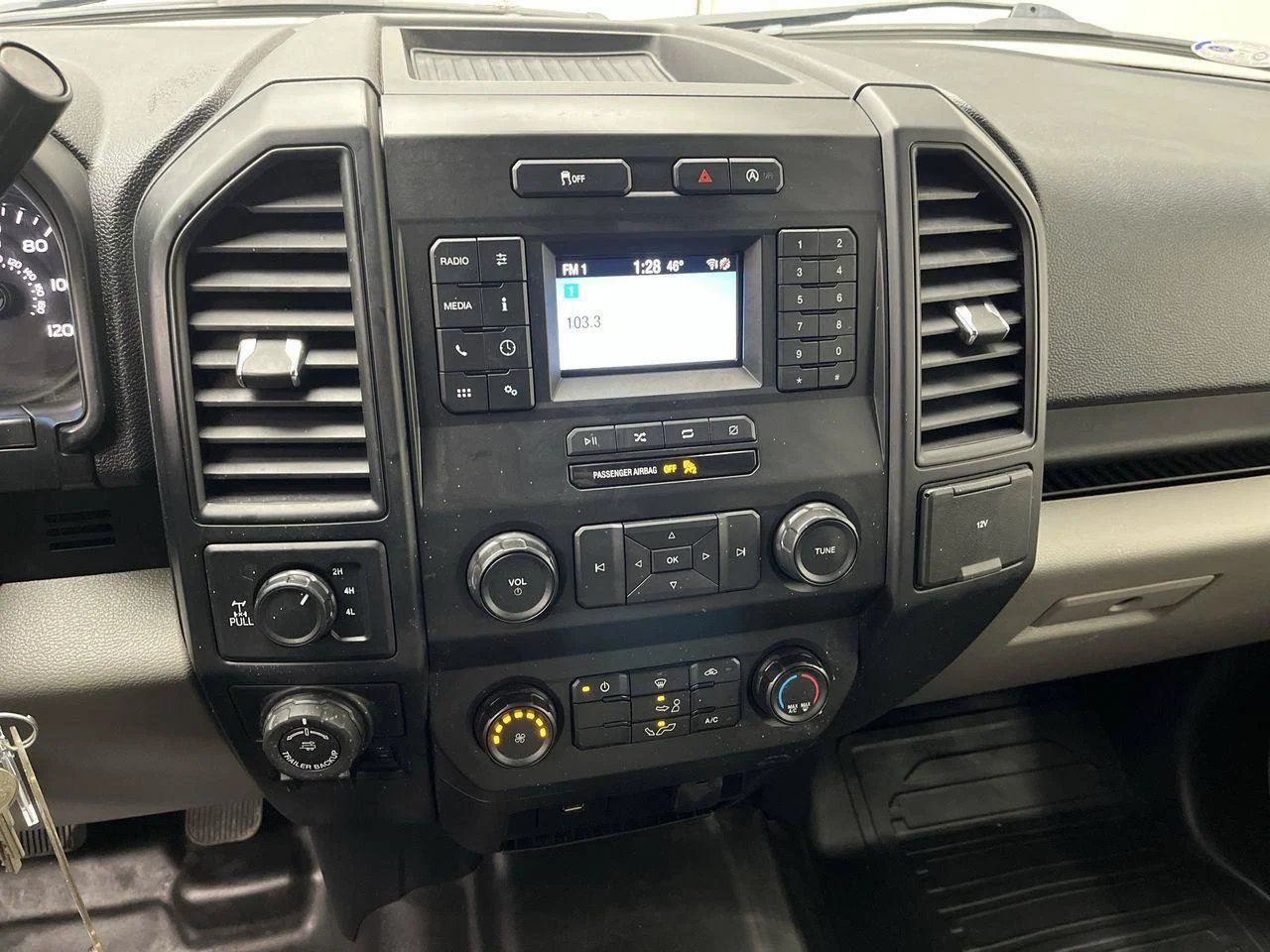 Used 2020 White Ford XL image 14