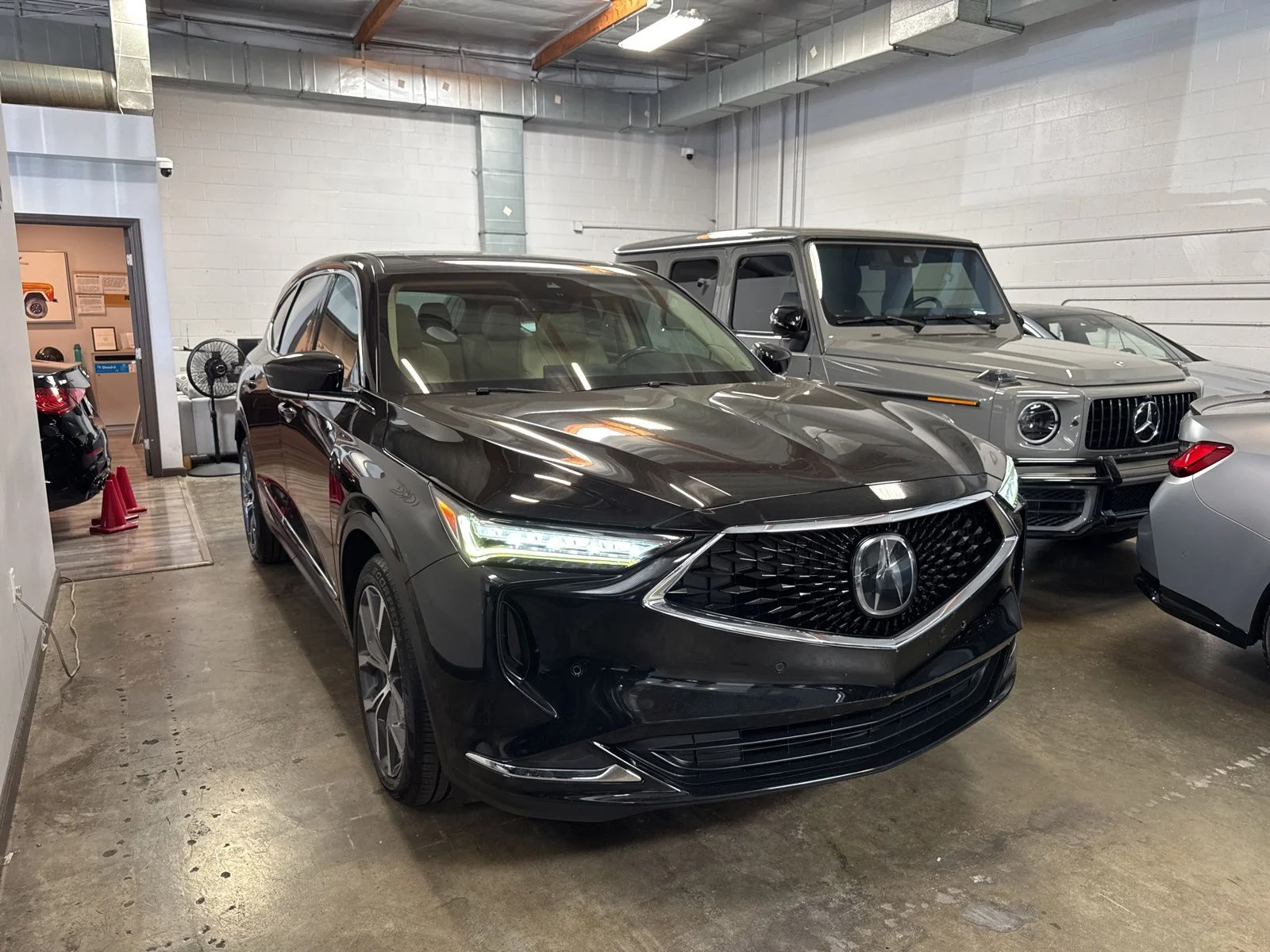 Used 2023 Black Acura Technology image 3
