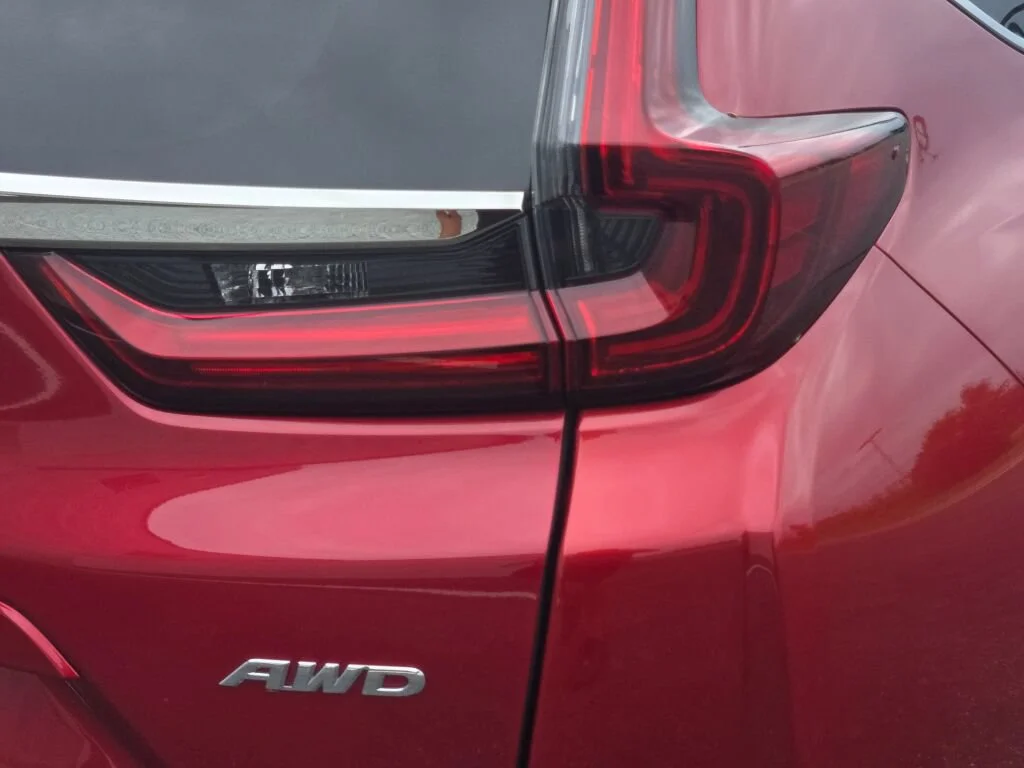 Used 2021 Radiant Red Honda EX-L image 12