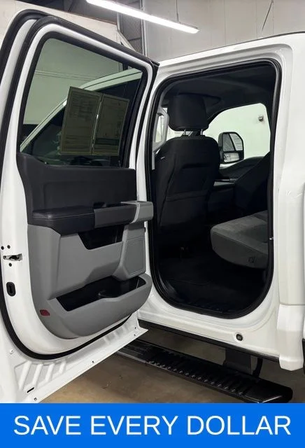 Used 2025 White Ford XLT image 23