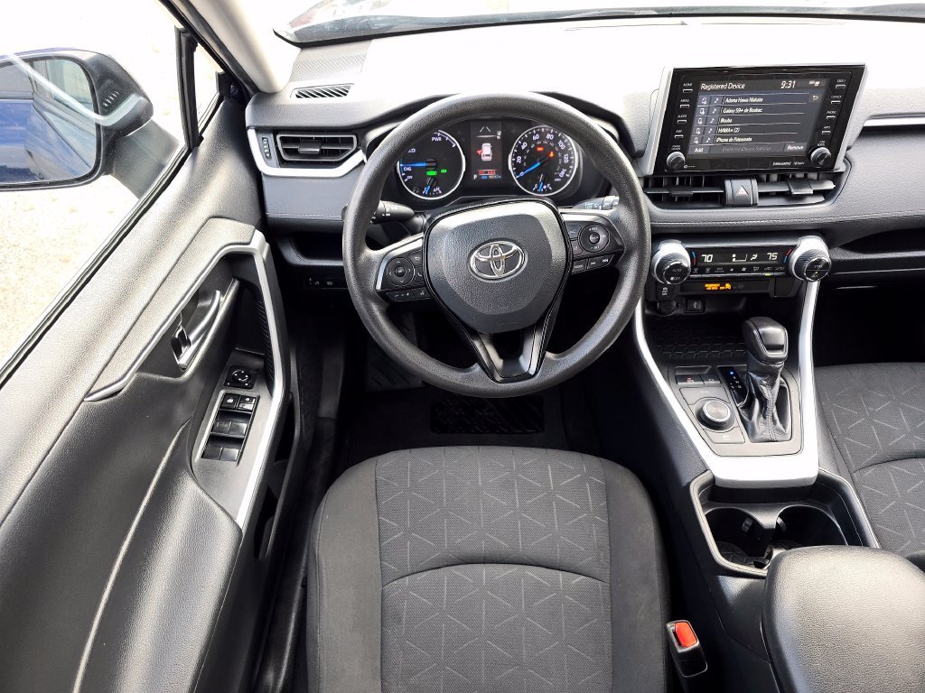 Used 2021  Toyota XLE image 17