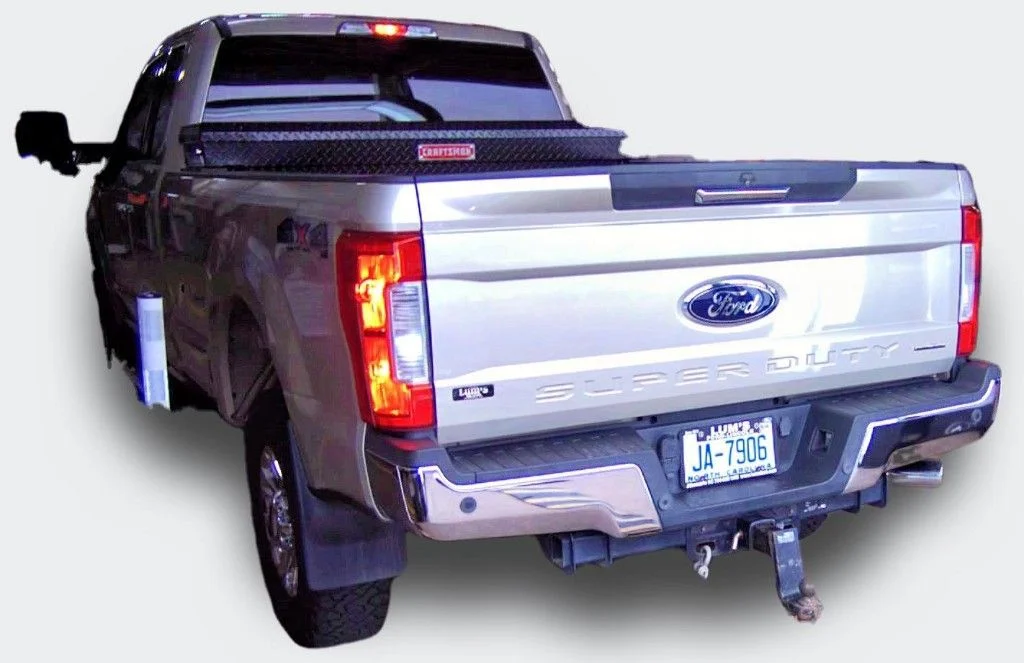 Used 2017 Gold Ford XLT image 4