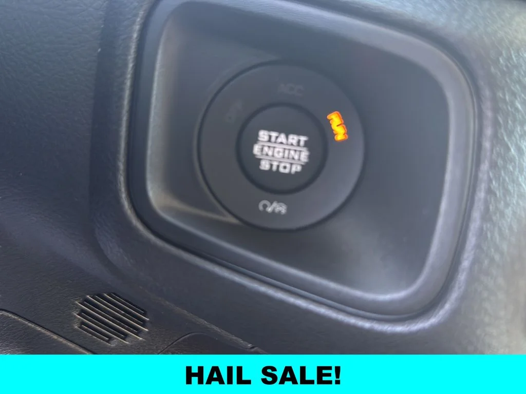 New 2026 Black Clear-Coat Exterior Paint Jeep  image 20