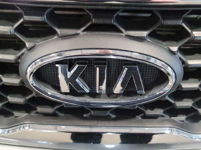 Used 2011 Titanium Silver Kia LX image 29