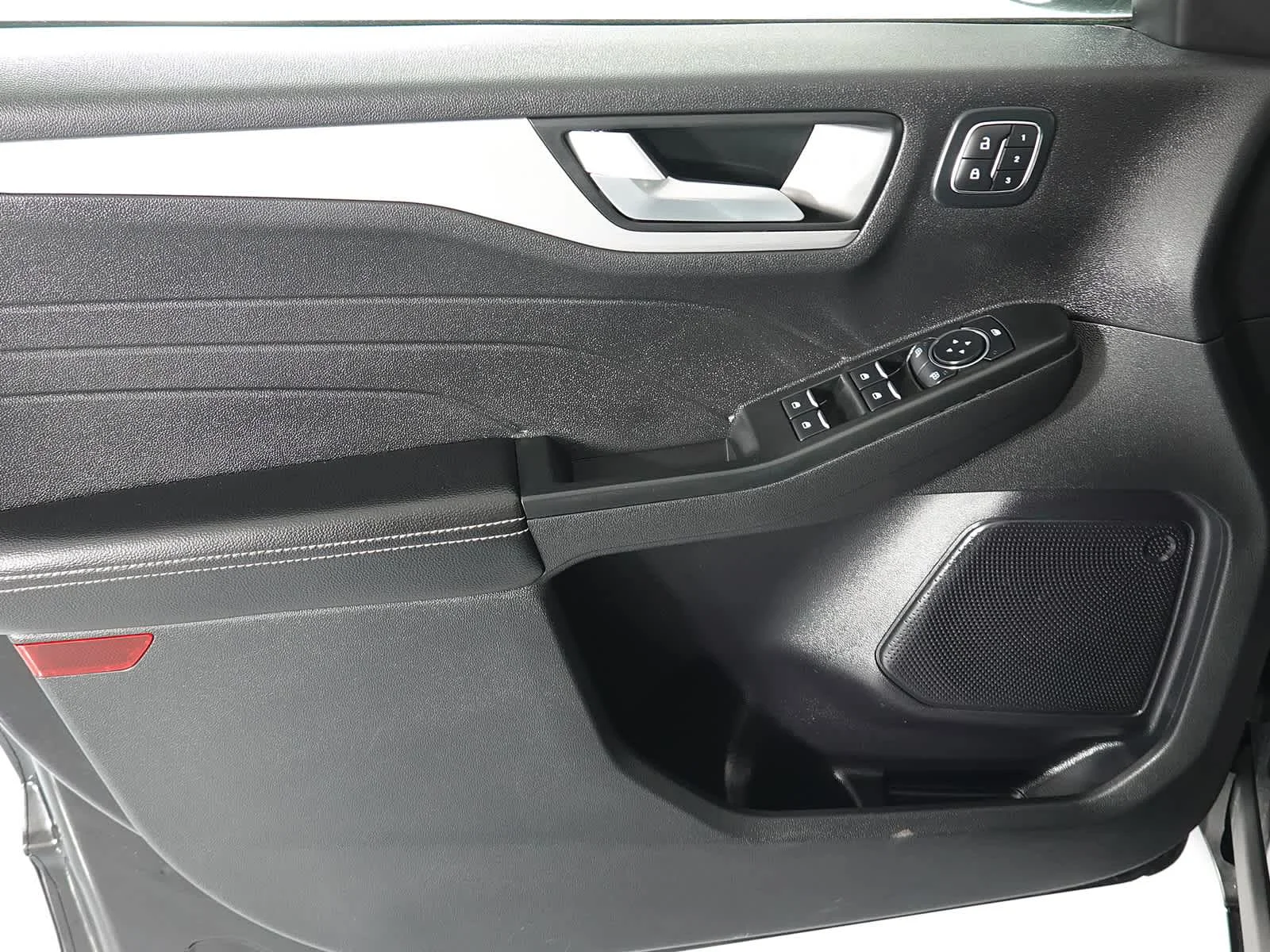 Used 2025 Agate Black Ford Platinum image 11