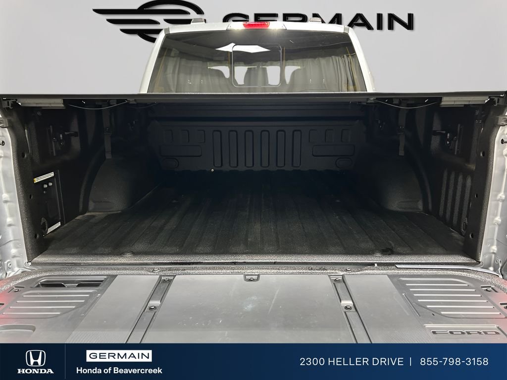 Used 2023 Iconic Silver Metallic Ford Lariat image 25