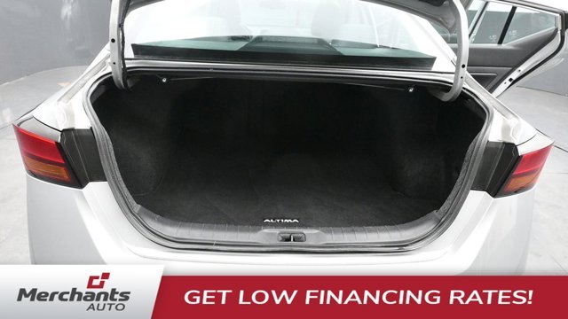 Used 2022 Silver Nissan 2.5 S image 16
