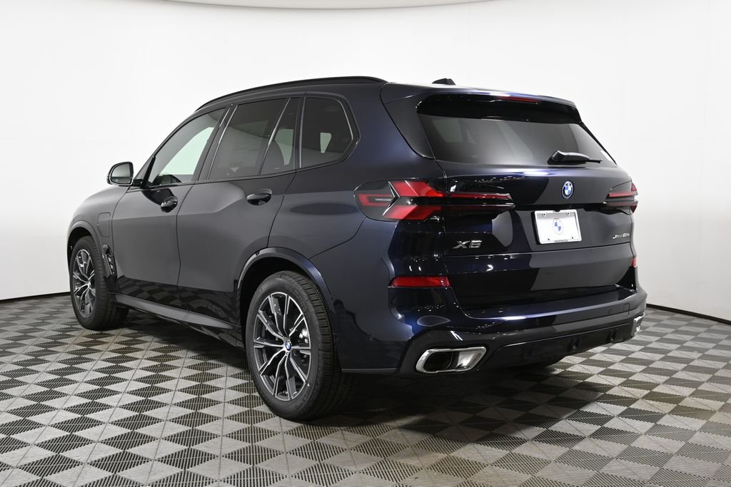 New 2026 Carbon Black Metallic BMW xDrive50e image 5