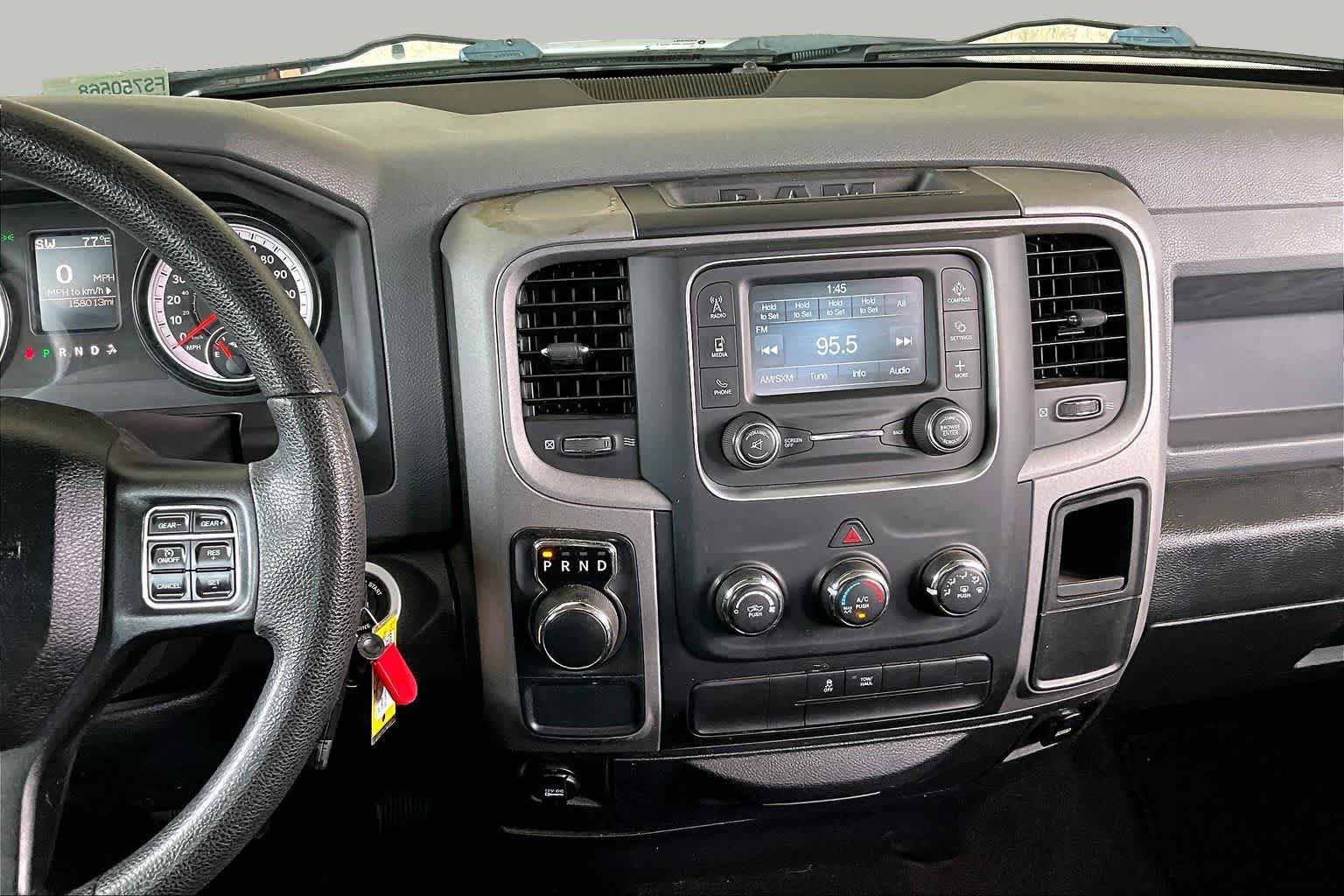Used 2015 Bright White Clearcoat Ram Express image 6