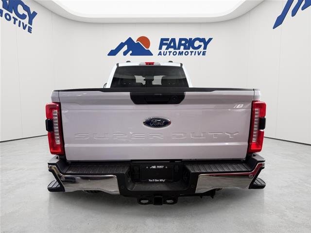 New 2026 Oxford White Ford F-350® XLT image 4