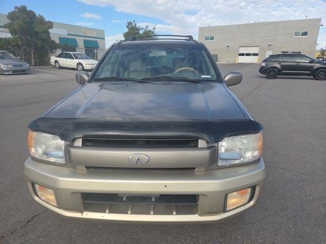 Used 2001 Tan INFINITI Luxury image 9