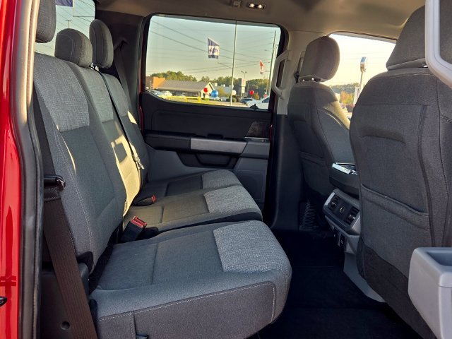 Used 2021 Red Ford XLT image 16