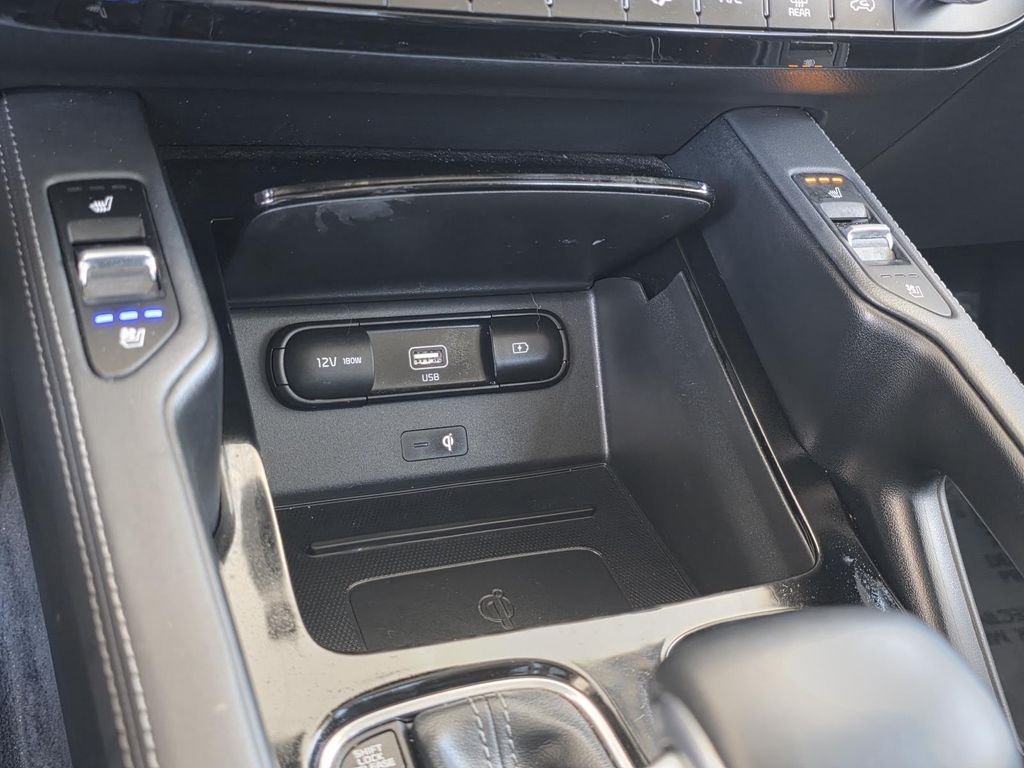 Used 2022 Purple Kia EX image 27