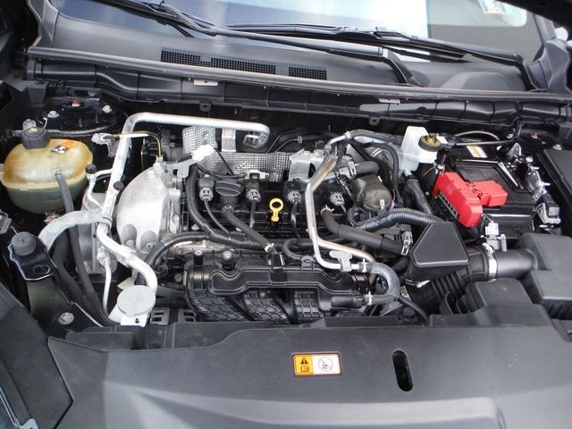 Used 2022 Black Mitsubishi SEL image 11