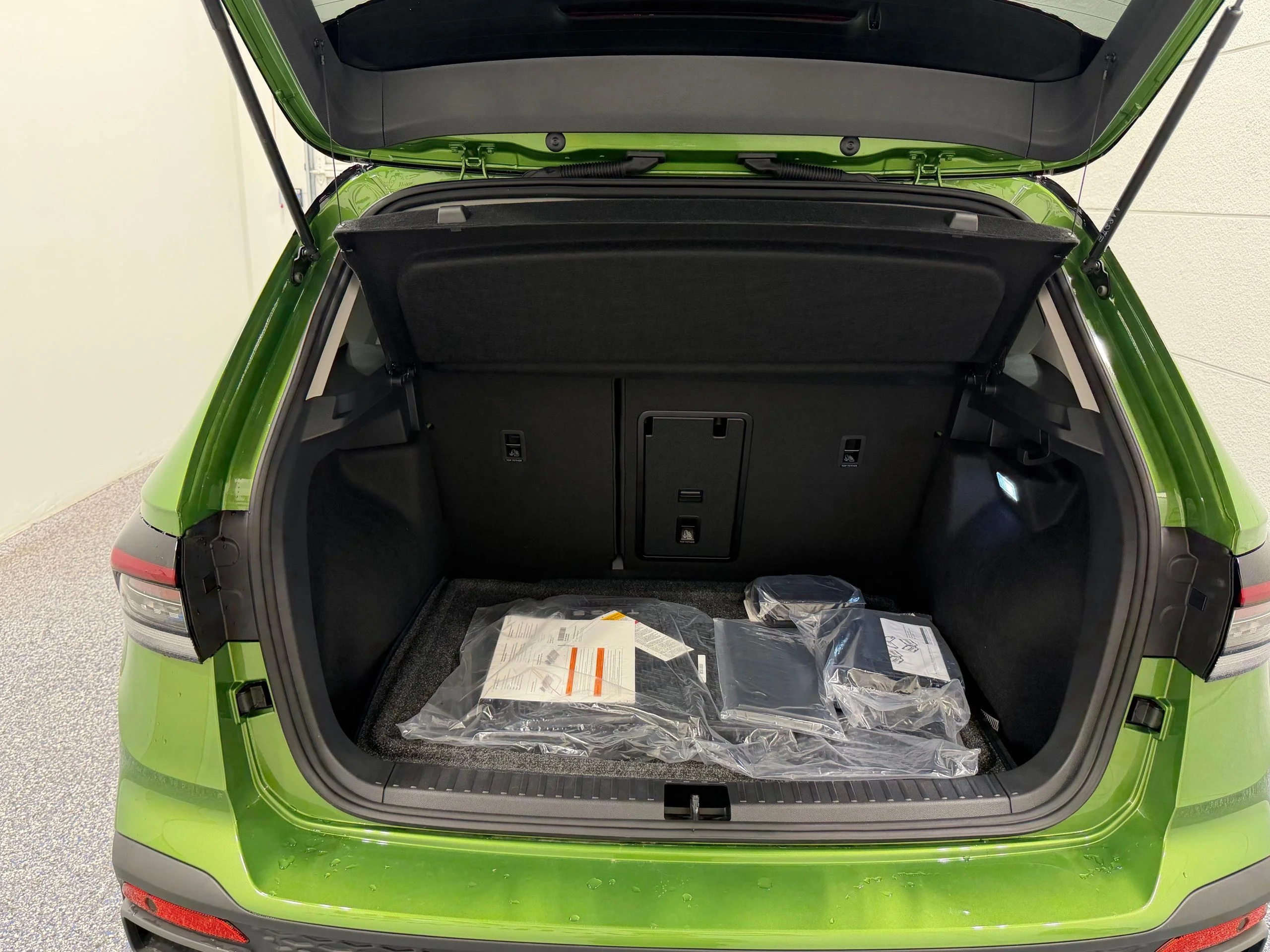 New 2026 Green Volkswagen 1.5T SE Black image 24