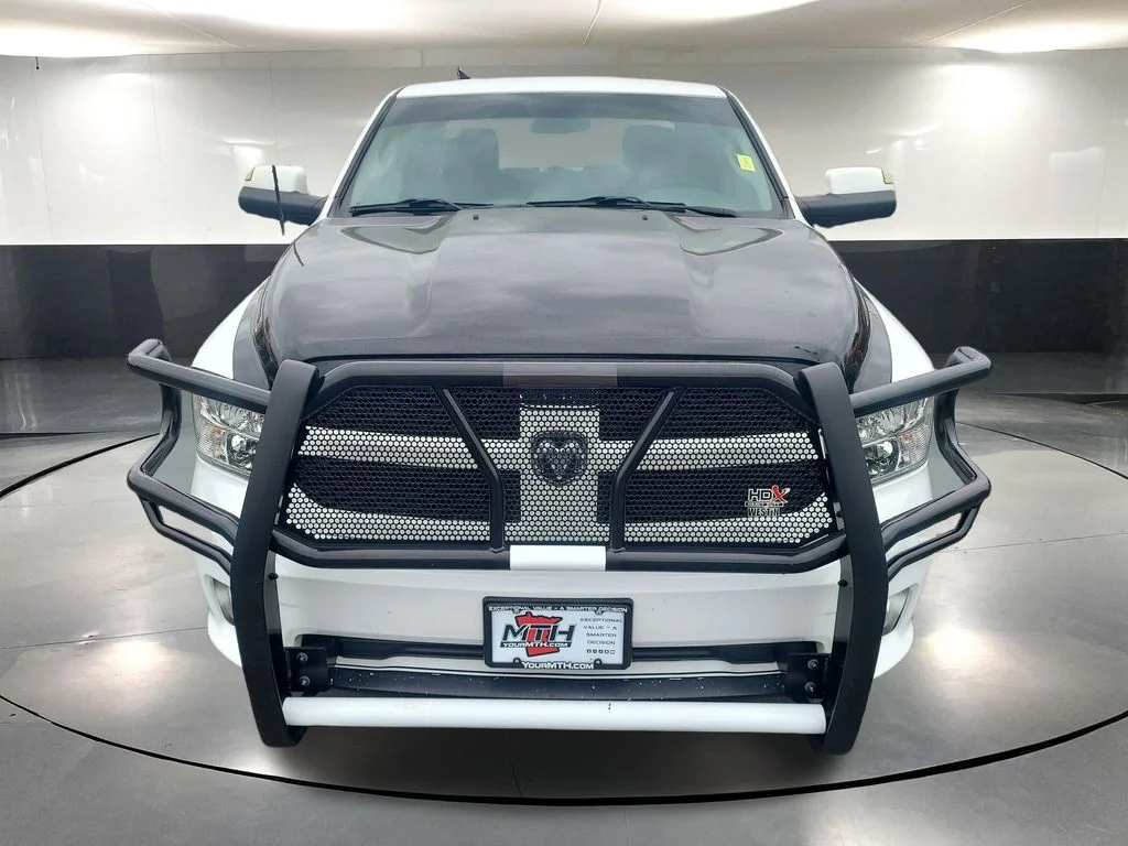 Used 2019 White Ram Express image 13