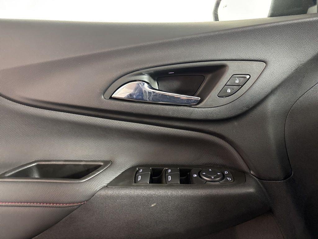 Used 2022 Blue Chevrolet RS image 3