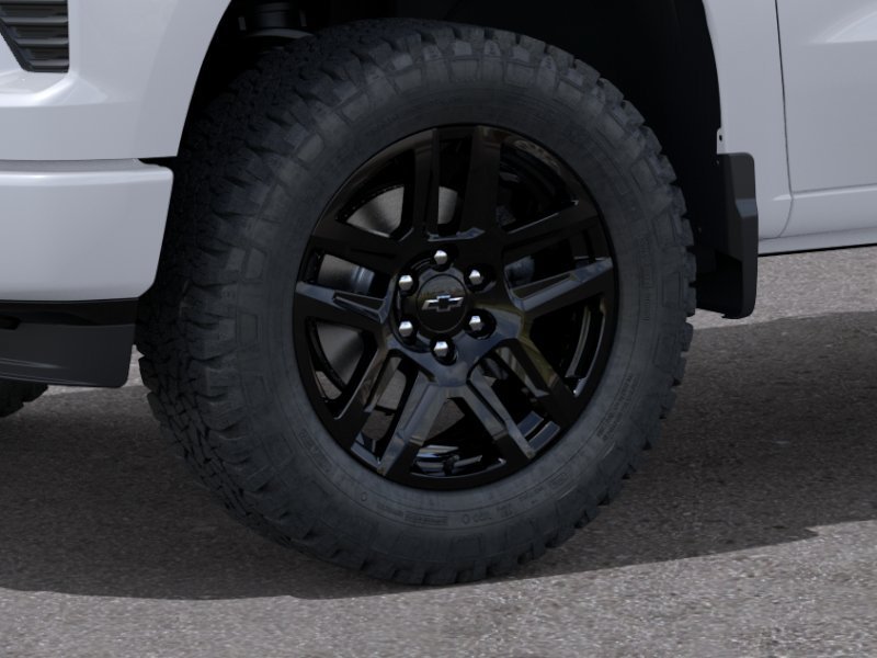 New 2026 Summit White Chevrolet RST image 9