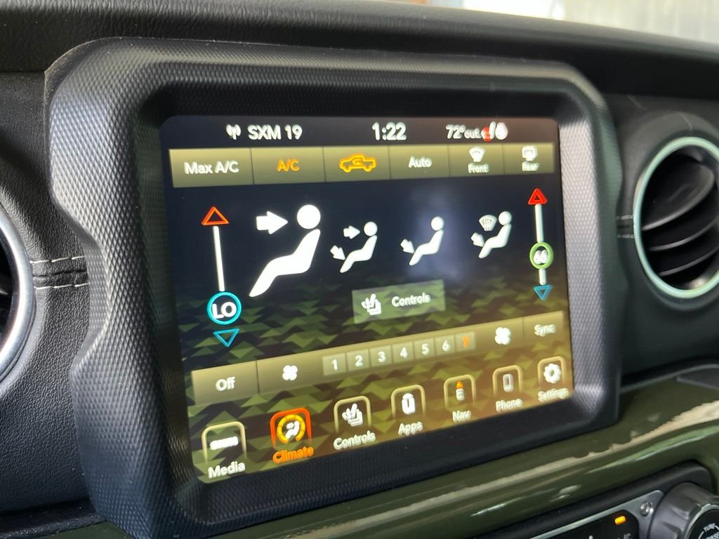 Used 2021 Green Clearcoat Jeep Overland image 38