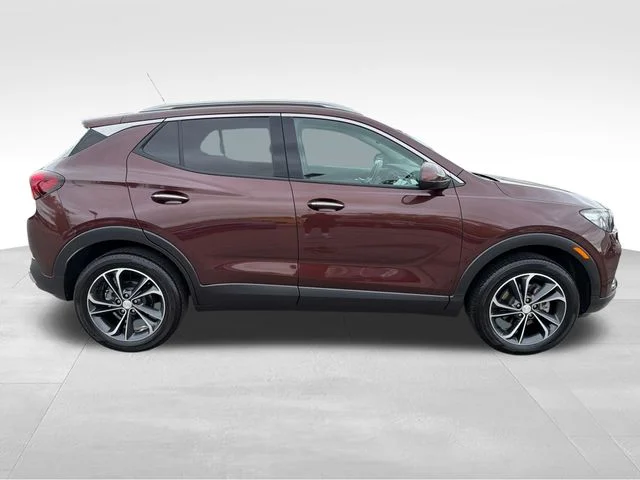 Used 2023 Black Buick Essence image 8