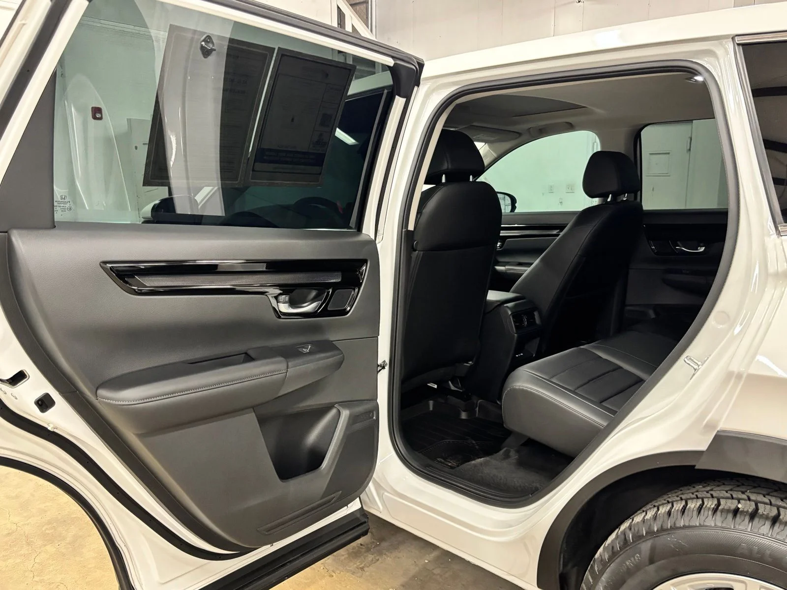 Used 2025  Honda EX-L image 19