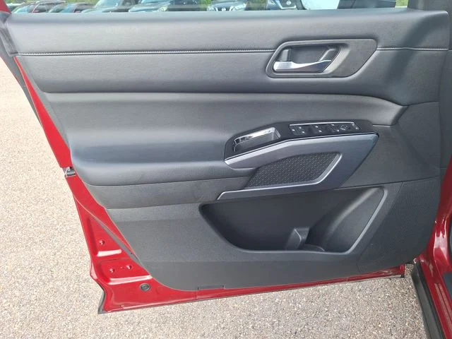 Used 2023 Red Nissan SL image 11