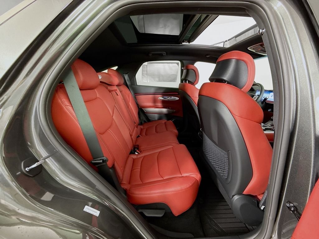 2026 GENESIS GV70 Sport Advanced - Photo 29