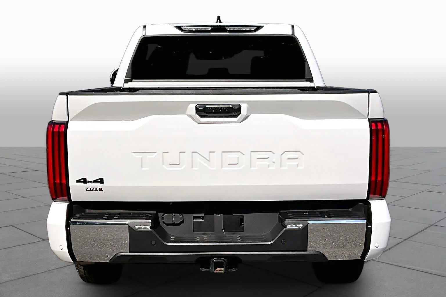 Used 2024 Ice Cap Toyota SR5 image 5