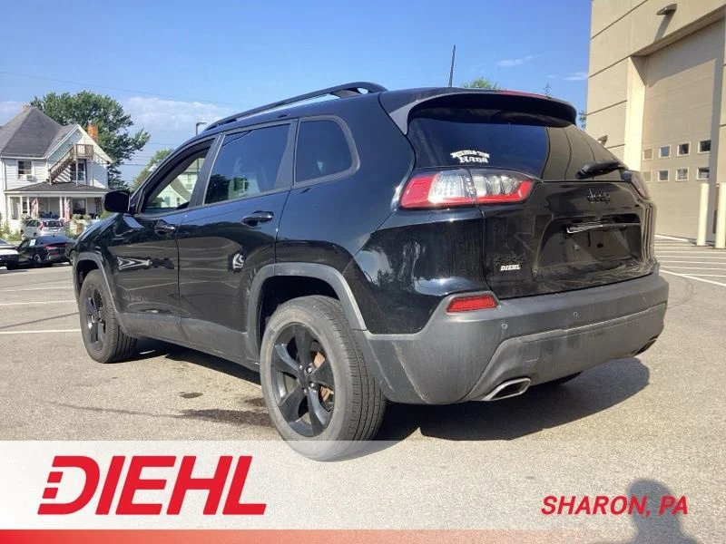Used 2020 Black Jeep Latitude Plus image 5