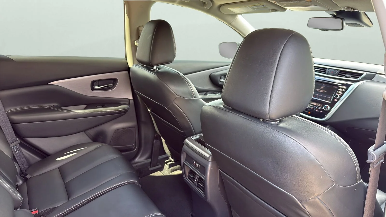Used 2023 Gray Nissan SV image 28