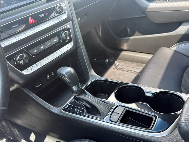 Used 2018 Gray Hyundai Sport image 21