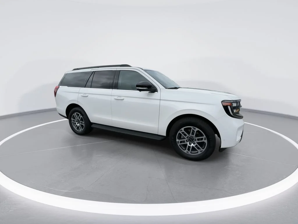 Used 2025 White Ford Active image 2