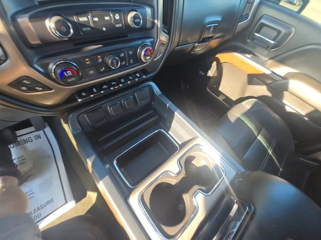 Used 2018 ONYX BLACK GMC Denali image 18