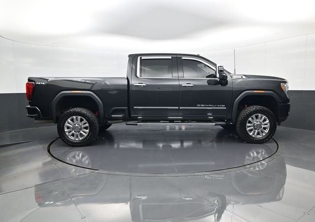 Used 2020 Black GMC Denali image 4