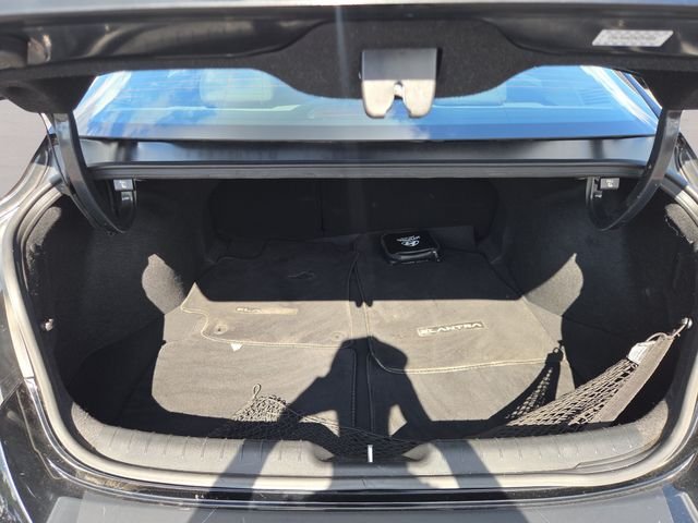 Used 2022 Black Hyundai SEL image 32