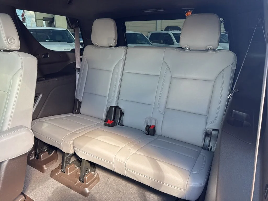 Used 2023 Red Chevrolet Z71 image 24