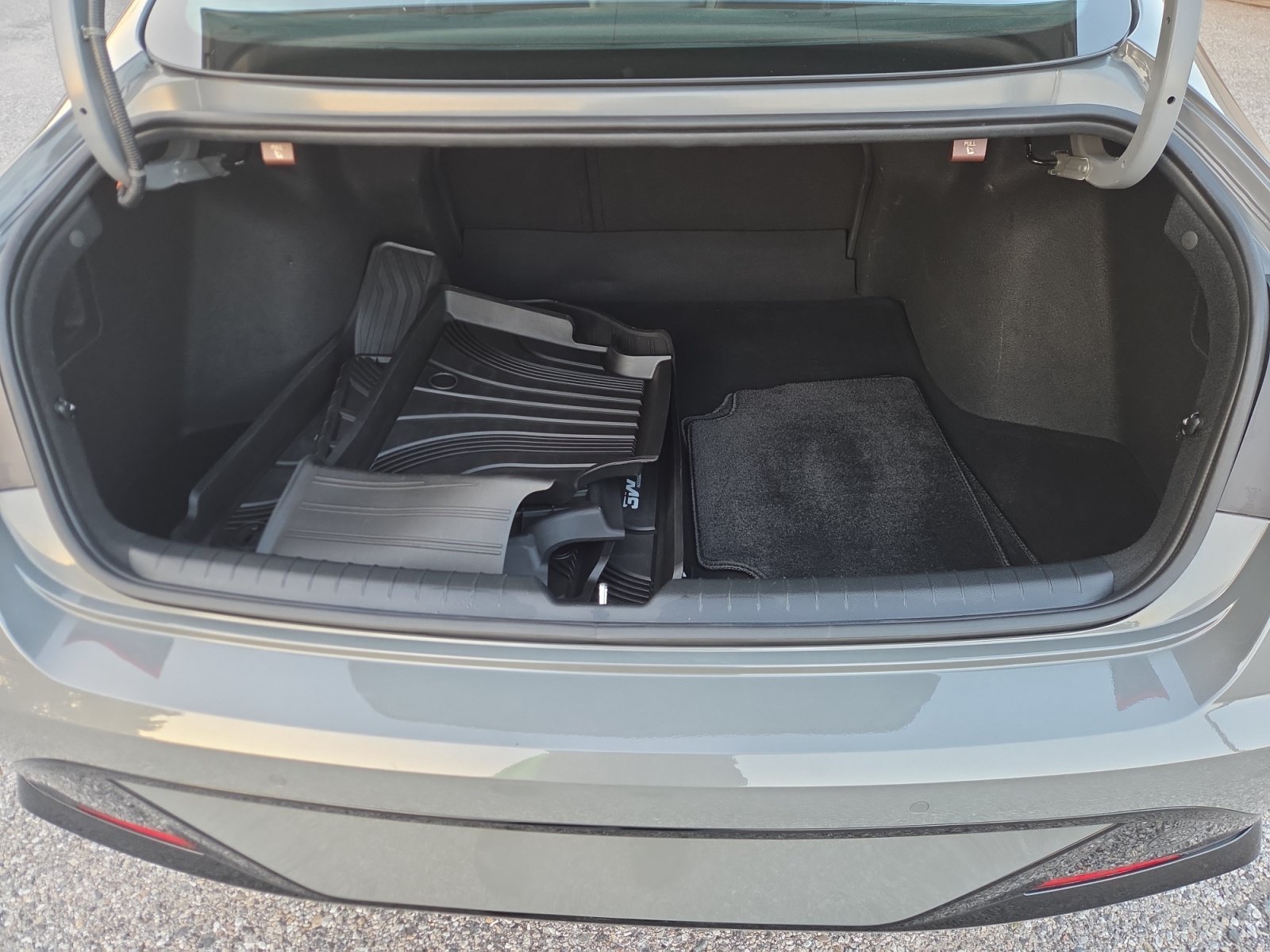 Certified Used 2023 Gray Hyundai Limited image 17