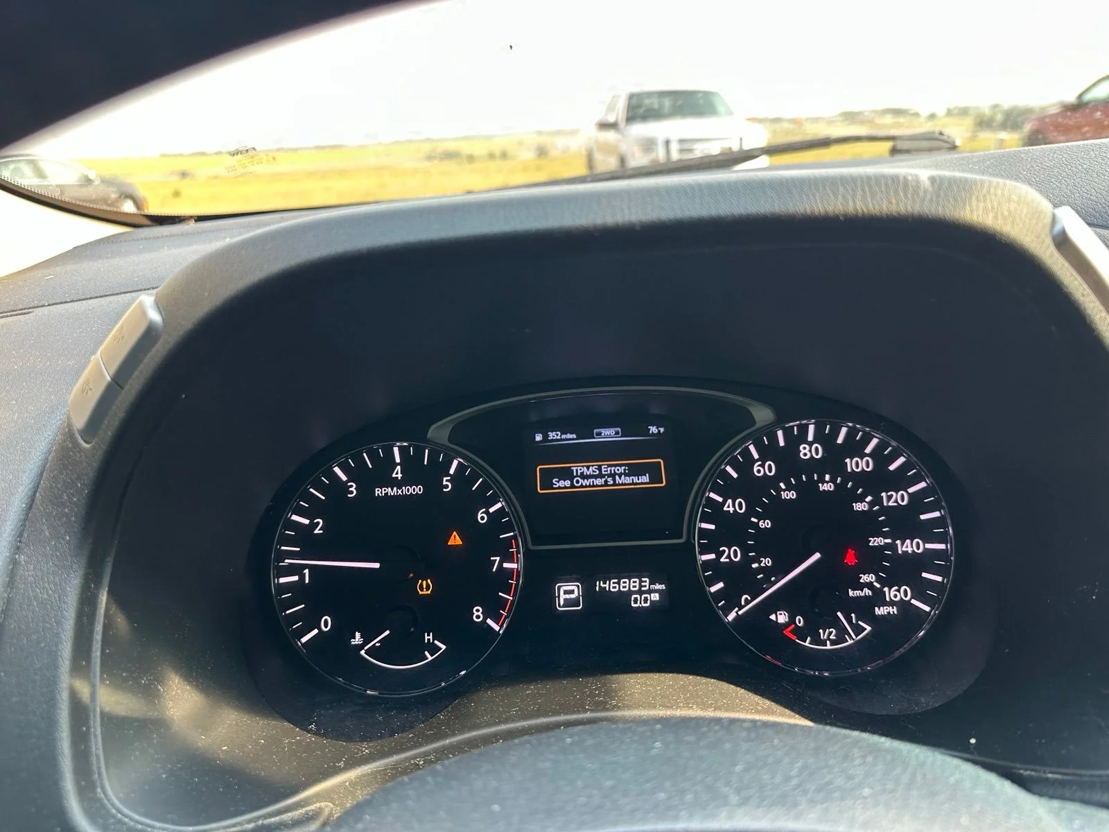 Used 2014 Silver Nissan SL image 5