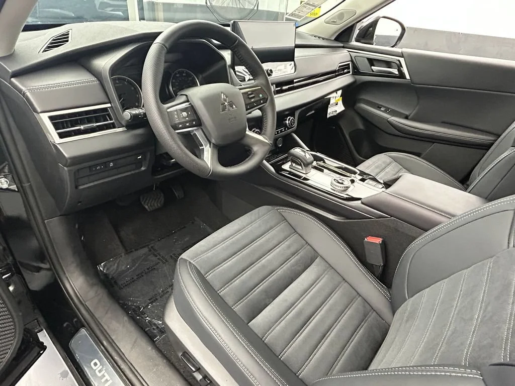 2026 Mitsubishi Outlander SE - Photo 49