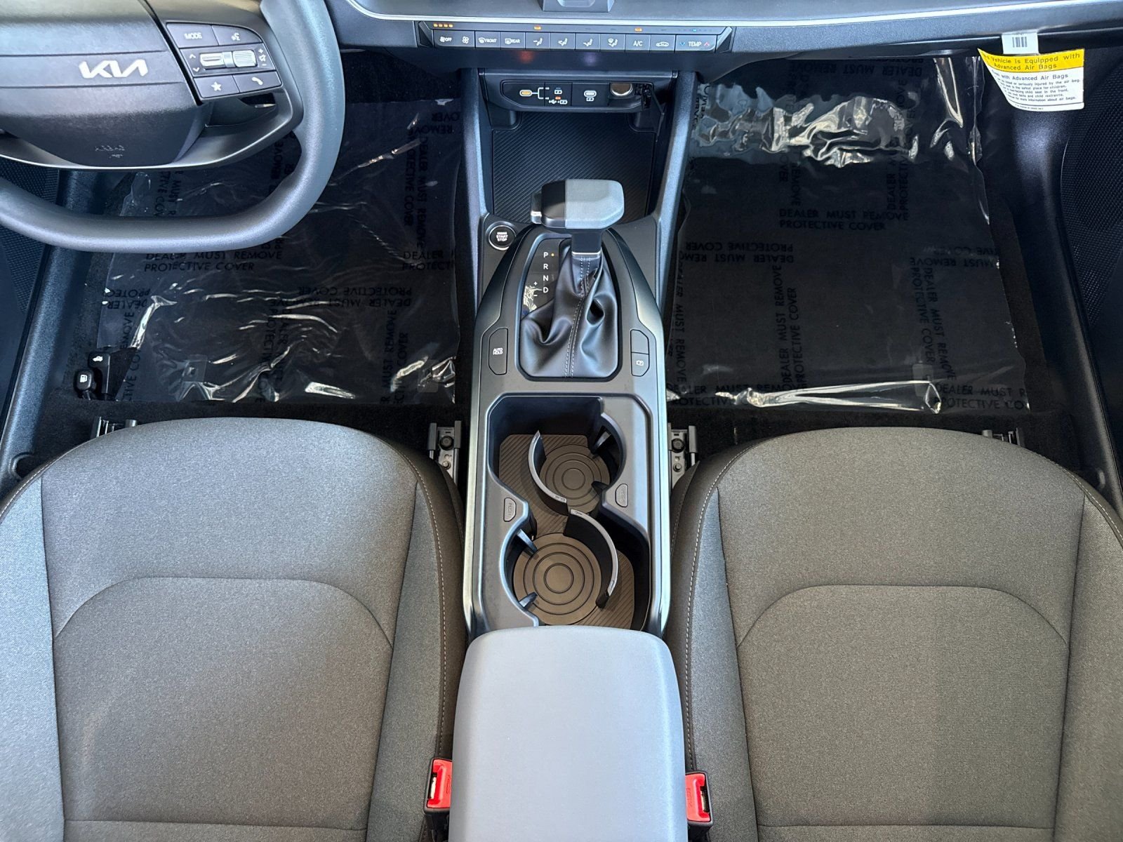 New 2026 Snow White Pearl Kia LXS image 13