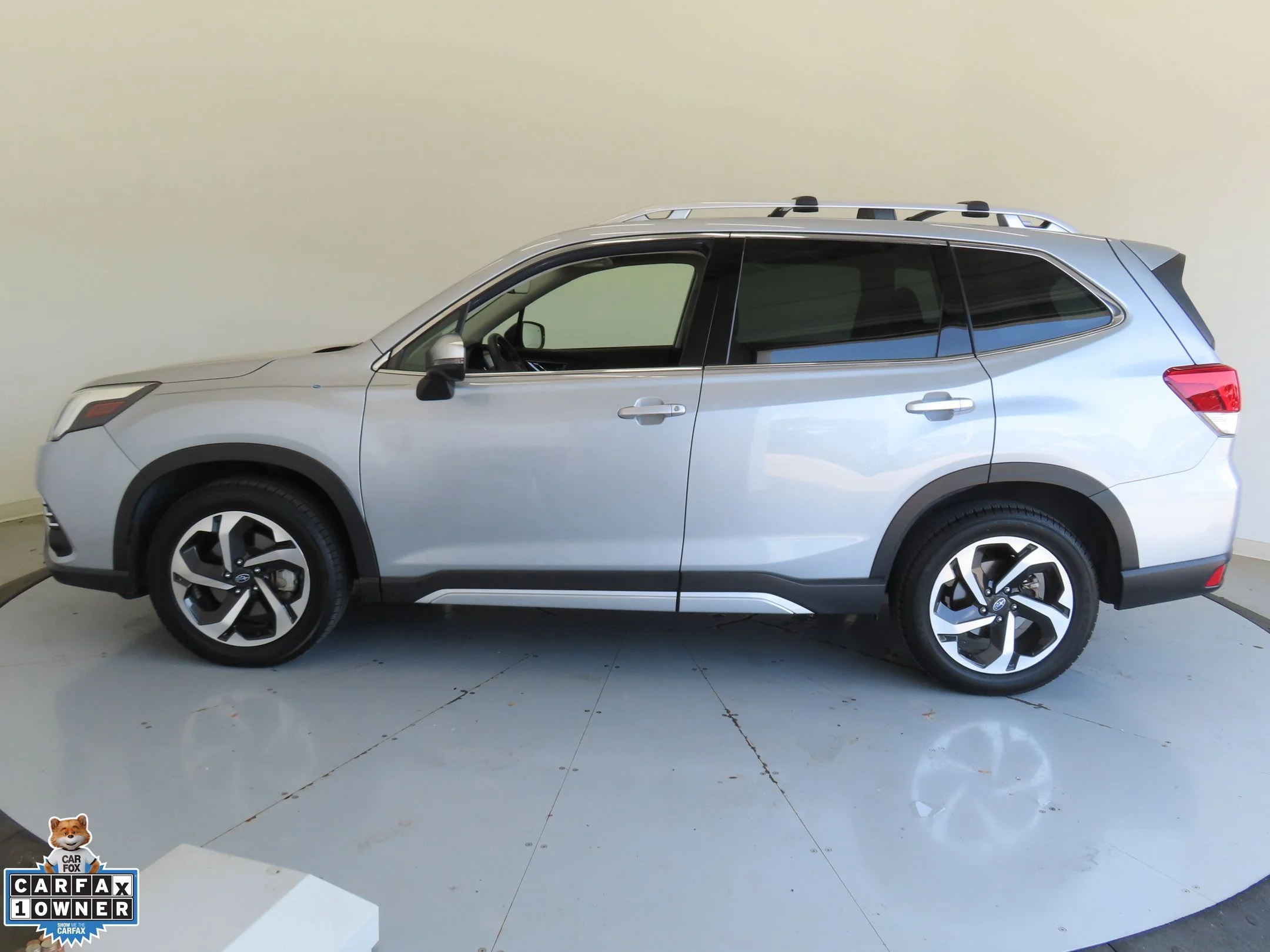 Used 2023 Silver Subaru Touring image 7