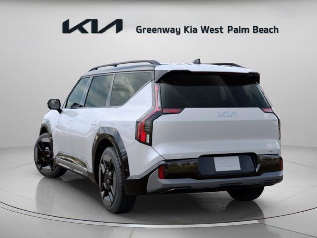 New 2026 White Kia GT-Line image 5