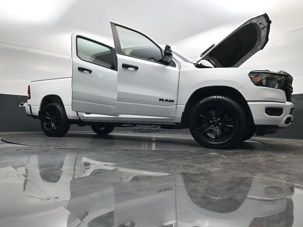 Used 2024 White Ram Big Horn/Lone Star image 47
