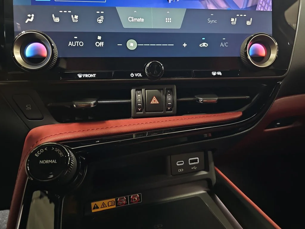 New 2026 Ultra White Lexus PREMIUM image 23