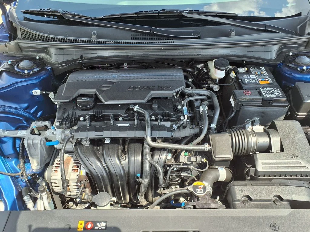 Used 2025 Blue Kia LXS image 33