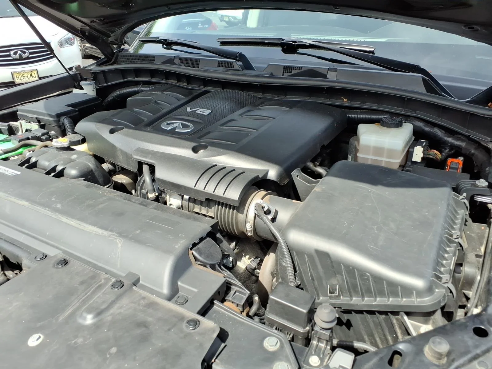 Used 2019 Black INFINITI LUXE image 24