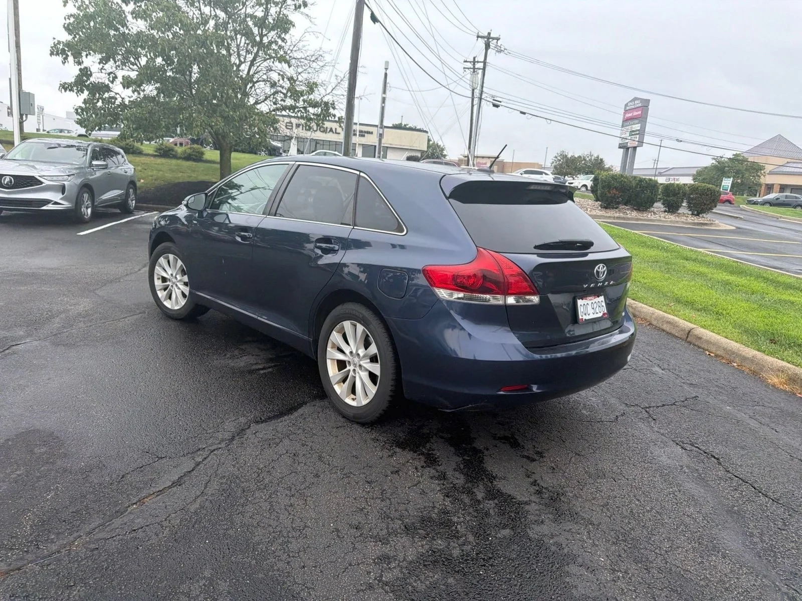 Used 2015 Parisian Night Pearl Toyota LE image 13